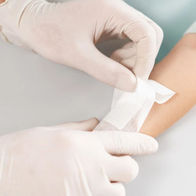 Les gants imperméables de latex de l'hôpital ISO13485 me classent les gants chirurgicaux médicaux
