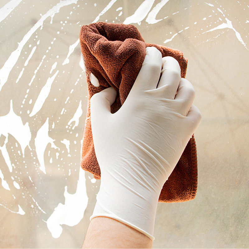 Les gants jetables blancs de latex ont légèrement saupoudré les gants de nettoyage en caoutchouc 100 PCs/boîte