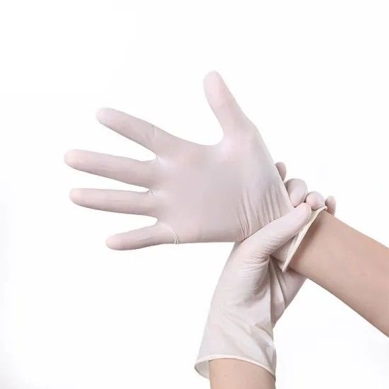 La chirurgie EN374 médicale imperméable a saupoudré des gants de latex antistatiques